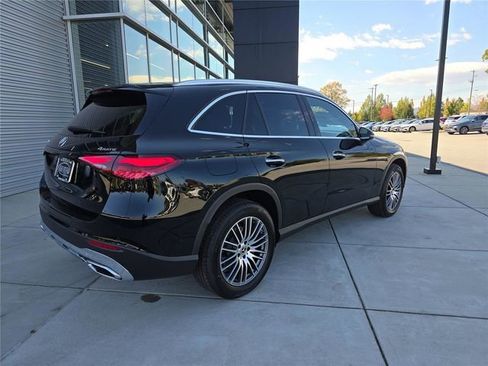 Used 2026 Mercedes-Benz GLC 300 4MATIC image 3