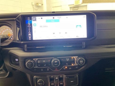 New 2026 Jeep Gladiator Mojave AWD/4WD image 12