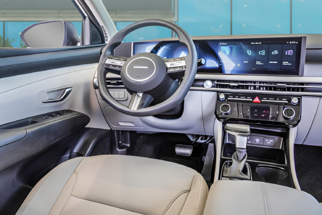 New 2026 Hyundai Tucson SEL FWD image 14