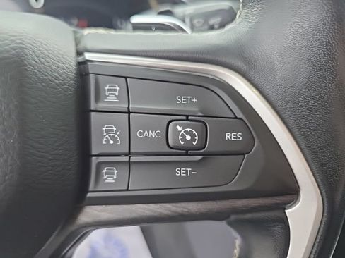 Used 2021 Jeep Grand Cherokee L Limited AWD/4WD image 13