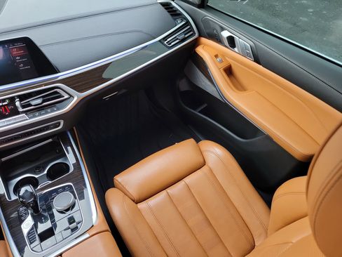 Used 2019 BMW X7 xDrive40i w/ Premium Package image 21