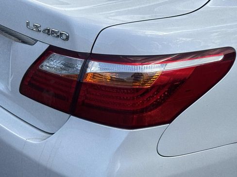 Used 2012 Lexus LS 460 w/ Luxury Value Edition RWD image 10