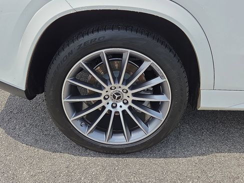 Used 2024 Mercedes-Benz GLE 350 4MATIC image 17