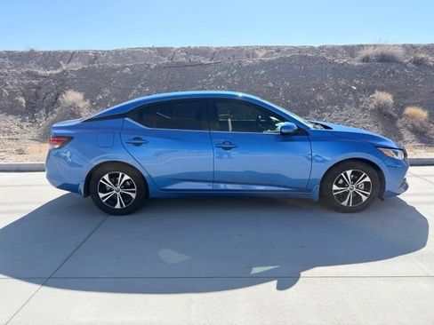 Certified 2022 Nissan Sentra SV FWD image 4