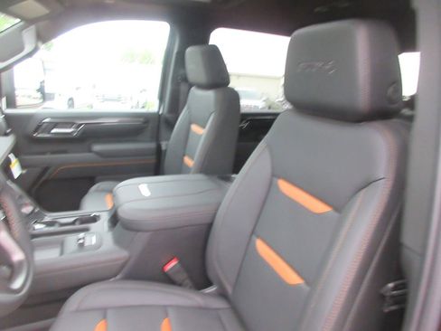 New 2026 GMC Sierra 2500 AT4 w/ AT4 Premium Plus Package AWD/4WD image 12