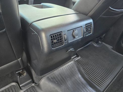 Used 2019 Toyota Tundra SR5 w/ SR5 Upgrade Package RWD image 29