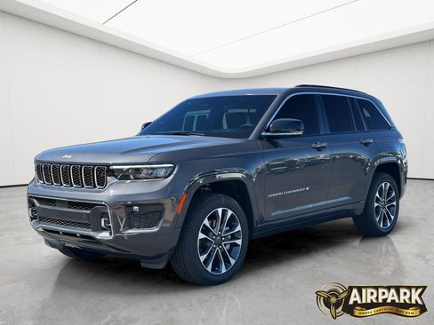 New 2025 Jeep Grand Cherokee Overland w/ Adv Protech Group III AWD/4WD image 7
