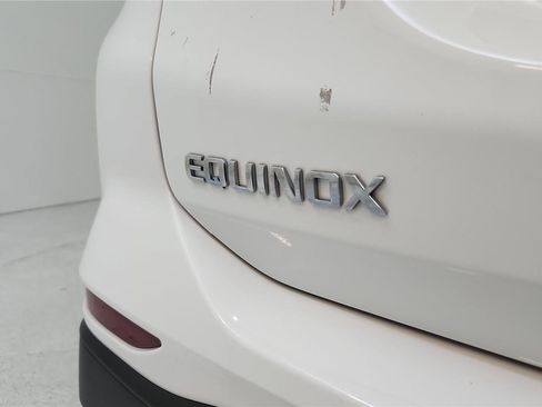 Used 2021 Chevrolet Equinox LS FWD image 29