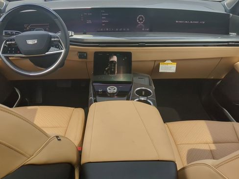 New 2025 Cadillac Escalade IQ Sport 2 image 21