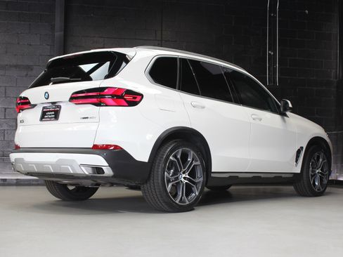 Used 2024 BMW X5 sDrive40i image 94