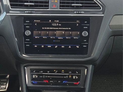 Used 2024 Volkswagen Tiguan SE R-Line image 13