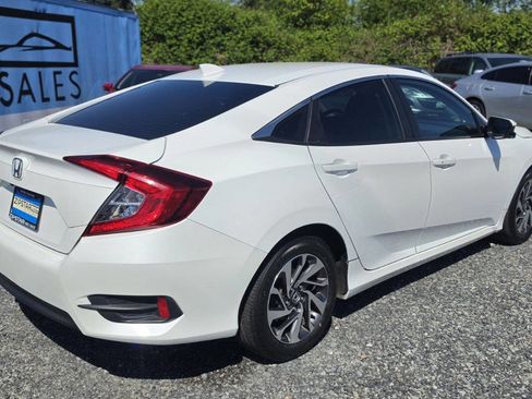 Used 2017 Honda Civic EX image 3