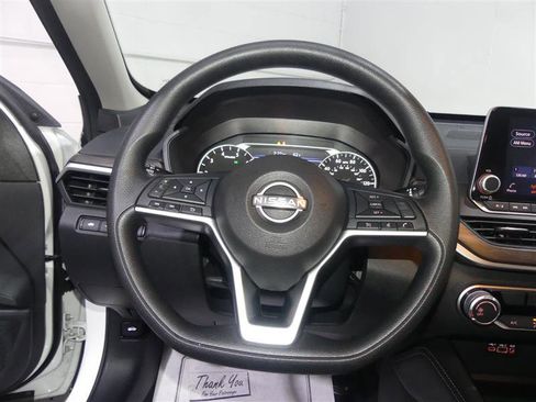 Used 2023 Nissan Altima 2.5 SV image 30