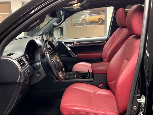Certified 2023 Lexus GX 460 Premium w/ Premium Plus Package image 9