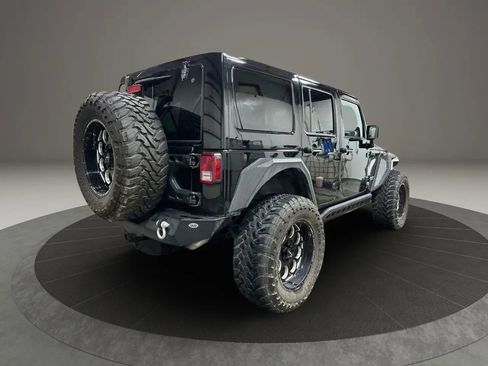 Used 2013 Jeep Wrangler Unlimited Rubicon w/ Connectivity Group AWD/4WD image 5