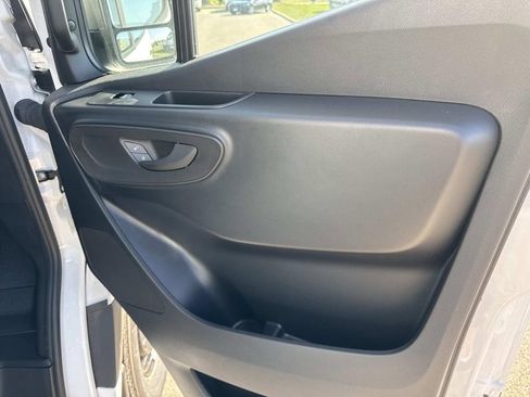 New 2025 Mercedes-Benz Sprinter 2500 image 11