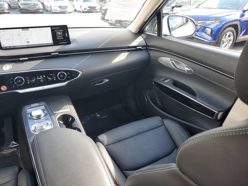 Used 2025 Genesis GV70 2.5T AWD/4WD image 25