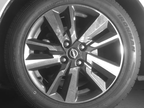 Used 2025 Nissan Versa SV FWD image 12