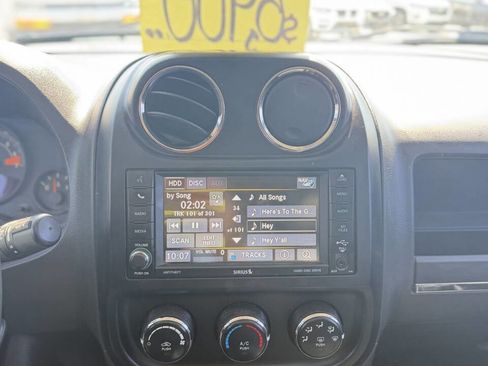 Used 2015 Jeep Patriot High Altitude AWD/4WD image 16