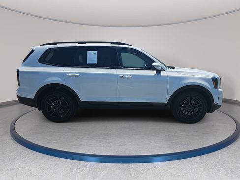 Used 2025 Kia Telluride EX X-Line AWD/4WD image 4