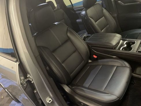 Used 2024 GMC Acadia Elevation w/ Luxury Package AWD/4WD image 26