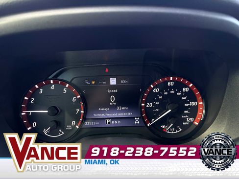 Used 2024 Nissan Titan PRO-4X image 32