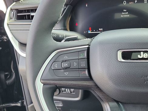 New 2026 Jeep Grand Cherokee Altitude AWD/4WD image 20