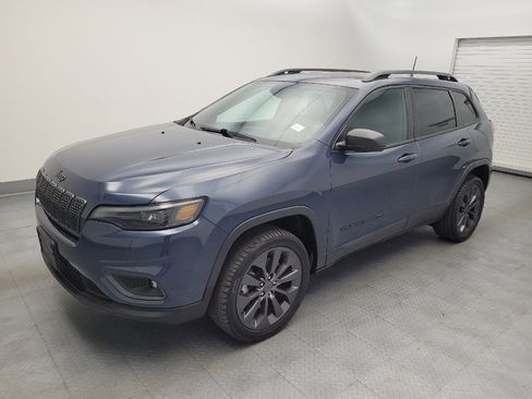Used 2021 Jeep Cherokee Latitude Lux 80th Anniv w/ Quick Order Package 26U 80TH AWD/4WD image 2