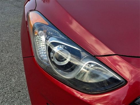 Used 2013 Hyundai Elantra GT w/ Touch & Go Pkg image 11