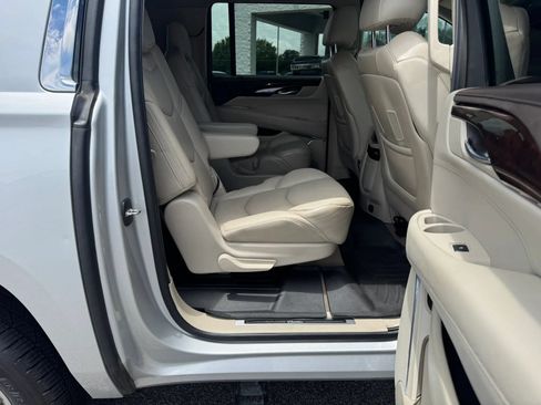 Used 2016 Cadillac Escalade ESV Premium AWD/4WD image 54