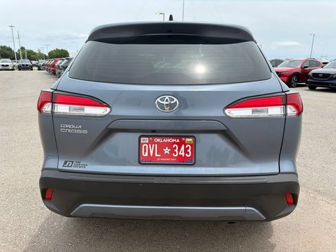Used 2025 Toyota Corolla Cross L FWD image 6