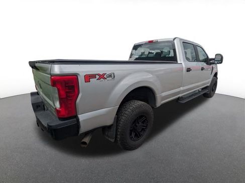 Used 2017 Ford F250 XL AWD/4WD image 5