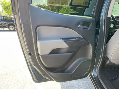 Used 2020 Chevrolet Colorado LT RWD image 20