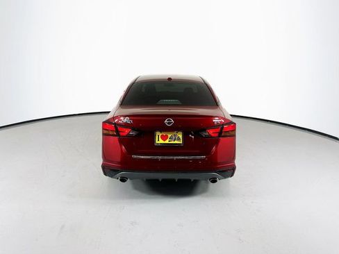 Used 2022 Nissan Altima 2.5 SR image 8