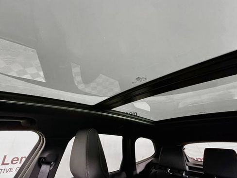 Used 2025 BMW X1 M35i AWD/4WD image 23