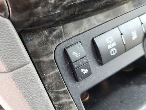 Used 2014 Buick Enclave Leather FWD image 20