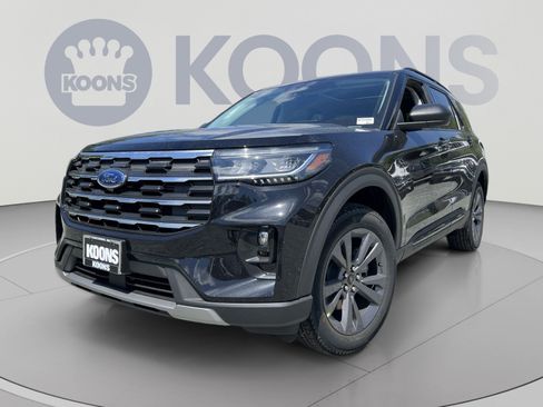 New 2026 Ford Explorer Active w/ Active Comfort Package AWD/4WD image 1