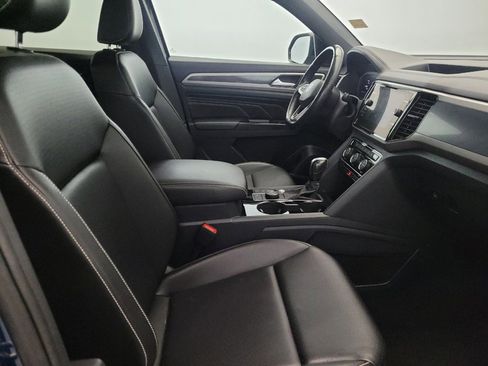 Used 2020 Volkswagen Atlas Cross Sport SEL R-Line image 21