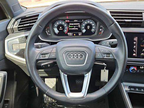 Used 2022 Audi Q3 2.0T Premium AWD/4WD image 11