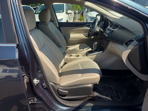 Used 2016 Nissan Sentra SV FWD image 17