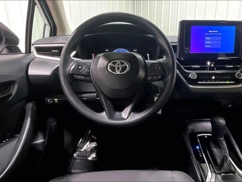 Certified 2026 Toyota Corolla LE FWD image 6