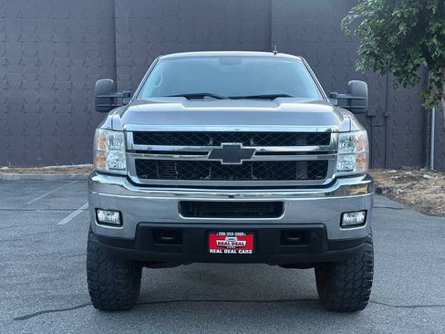 Used 2012 Chevrolet Silverado 2500 LT w/ Interior Plus Package AWD/4WD image 3