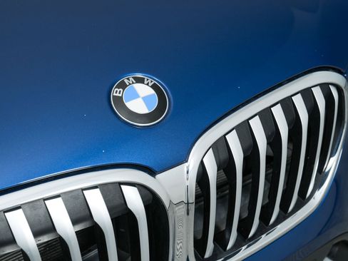 Used 2021 BMW X1 sDrive28i w/ Convenience Package image 11