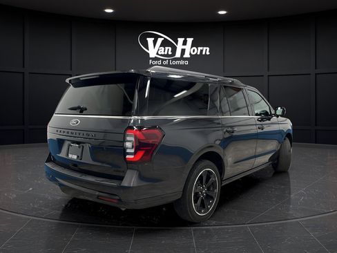 Used 2024 Ford Expedition Max Limited AWD/4WD image 7