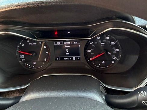 Used 2022 Chevrolet TrailBlazer LT w/ Convenience Package FWD image 11