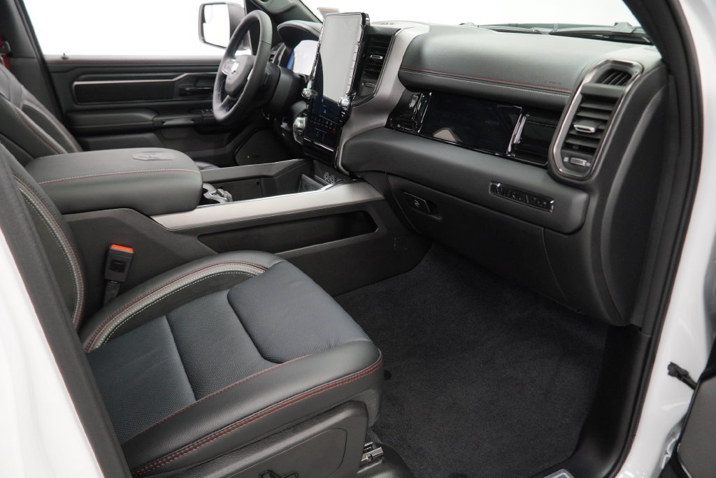 Used 2026 RAM 1500 Laramie AWD/4WD image 52