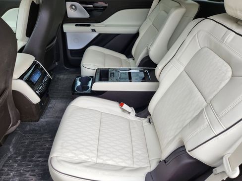 Used 2023 Lincoln Aviator Black Label w/ Dynamic Handling Package image 23