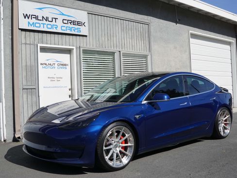 Used 2020 Tesla Model 3 Performance AWD/4WD image 4