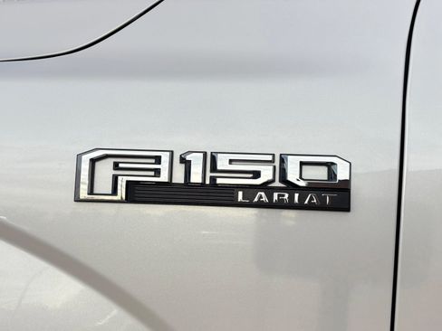 Used 2016 Ford F150 Lariat w/ Equipment Group 502A Luxury image 17