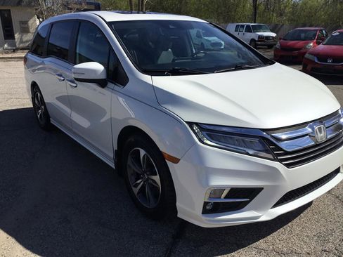 Used 2018 Honda Odyssey Touring image 4